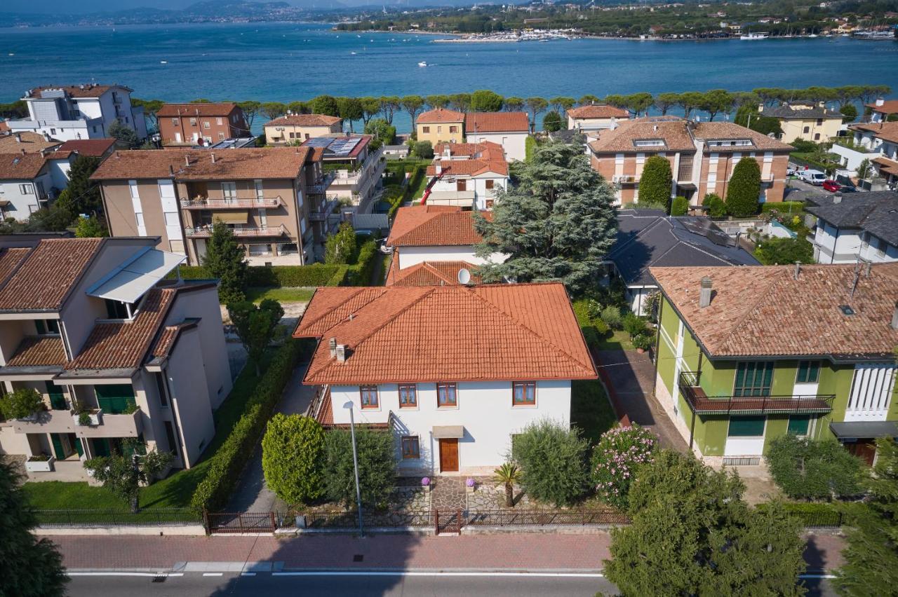 70 Villa *